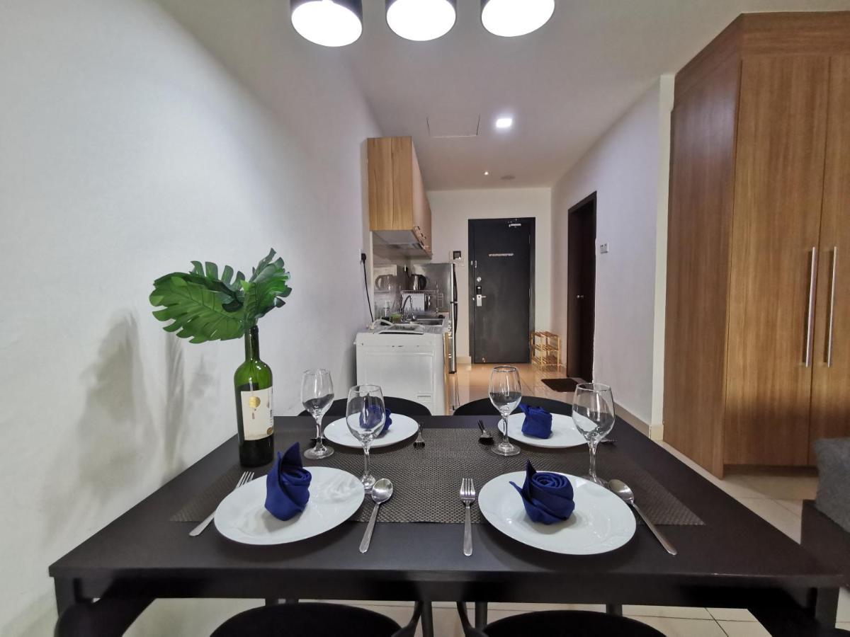 ג'והור בהרו Ksl D'Esplanade Cozy Suite At Johor מראה חיצוני תמונה